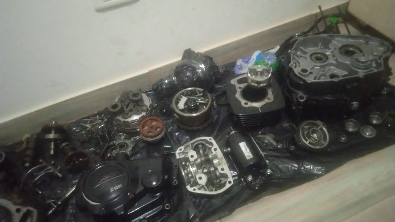 DESARME PASO A PASO MOTOR 4 TIEMPOS CON 40.000 KM (AKT TTX180cc) PARTE 1