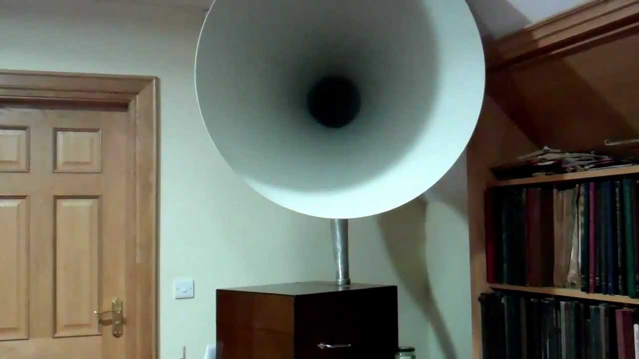 EMG Gramophone. John McKenna. Irish Flute. 78rpm.