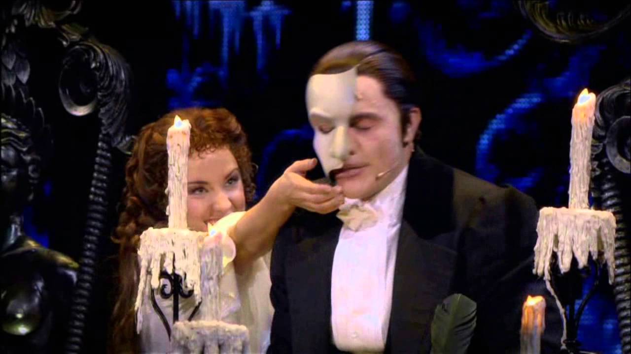 Erik & Christine, Phantom of the Opera-El Tango De Roxanne-Moulin Rouge Version