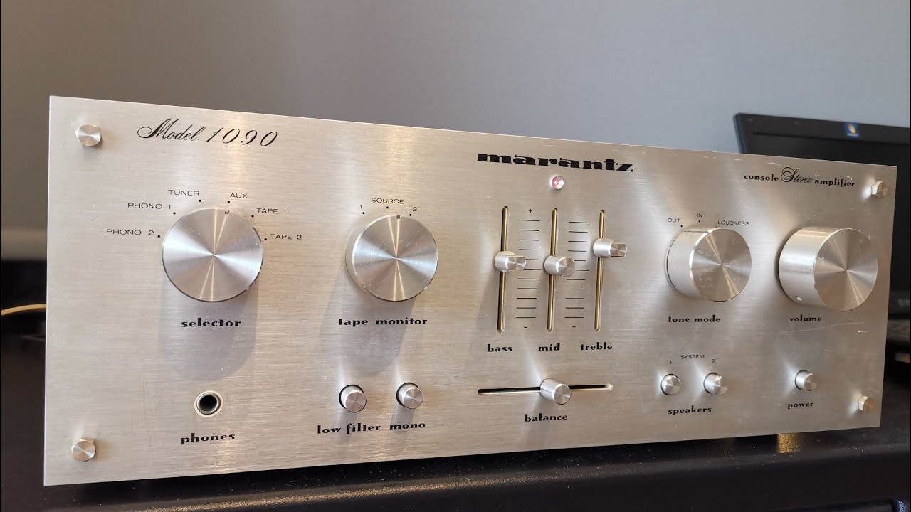 Marantz 1090 Stereo Console Amplifier (1977-80)