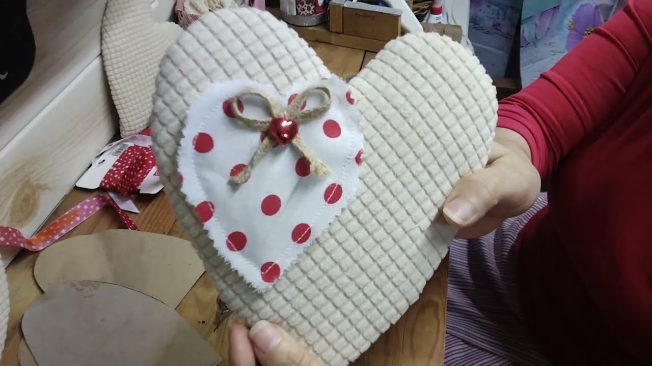 Amor en la cocina/ corazón colgante (1050) #ideas #facil #hechoamano #manualidades #sanvalentin