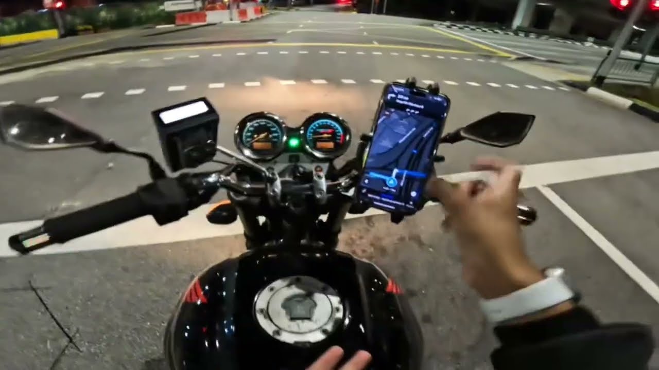 first Super 4 Grab vlog, is it worth it? (night ride) | CB400SF Spec III w Yoshi end can | Singapore
