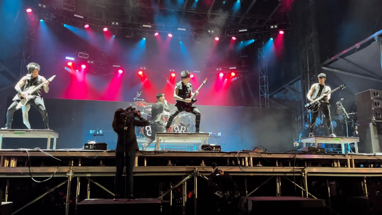 Black Veil Brides - Knives and Pens (When We Were Young Fest 2022 Oct 29th) 4K 60 fps