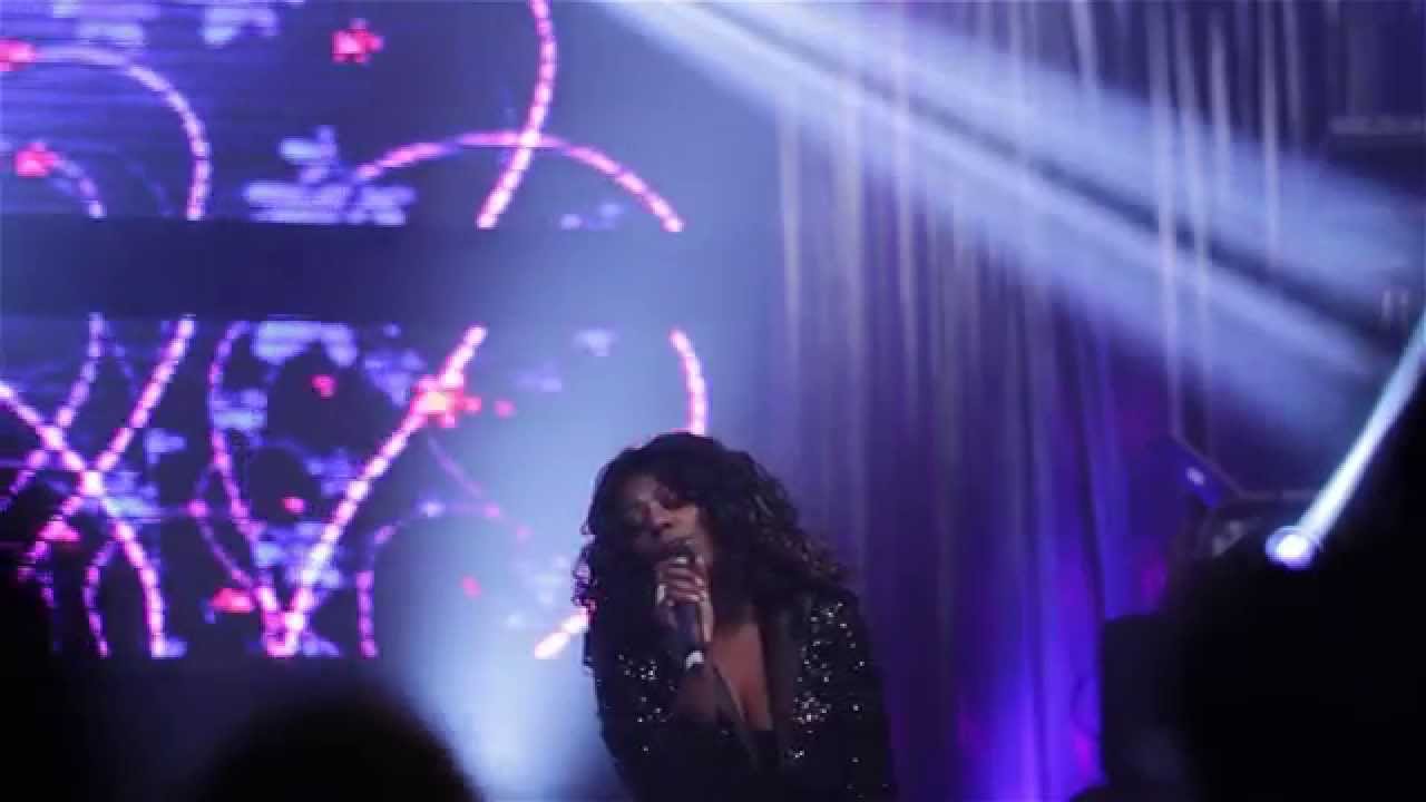Beyoncé - Halo / If I Were a Boy (Cecília Militão cover)
