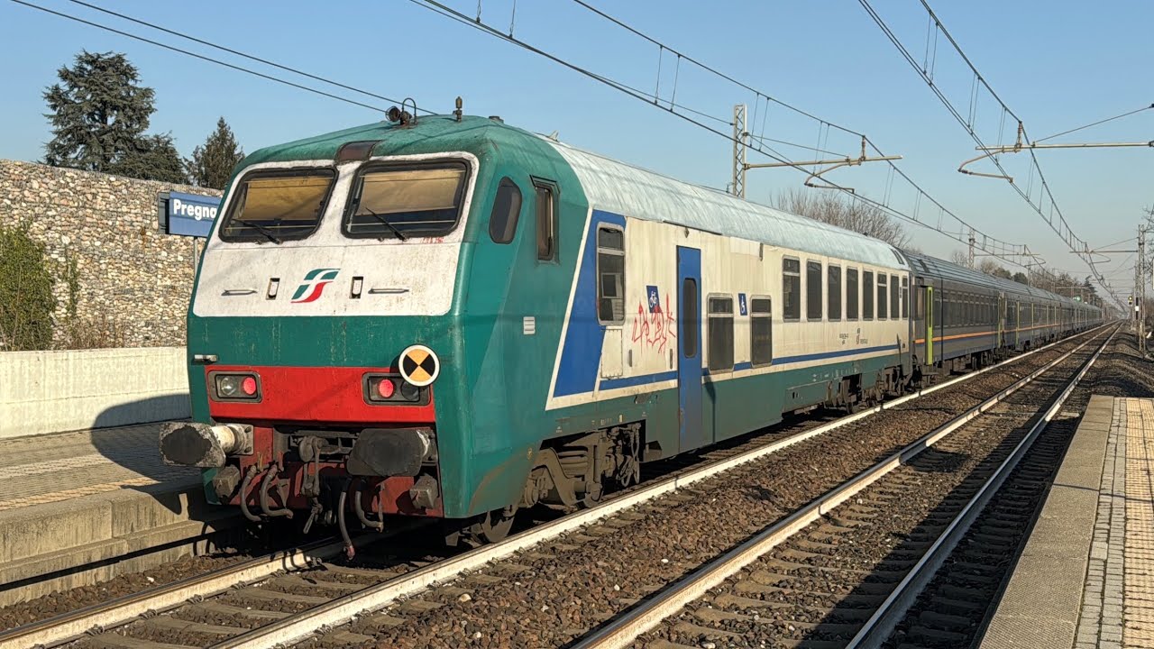 TRENI PASSEGGERI E MERCI in transito alla stazione di PREGNANA MILANESE!