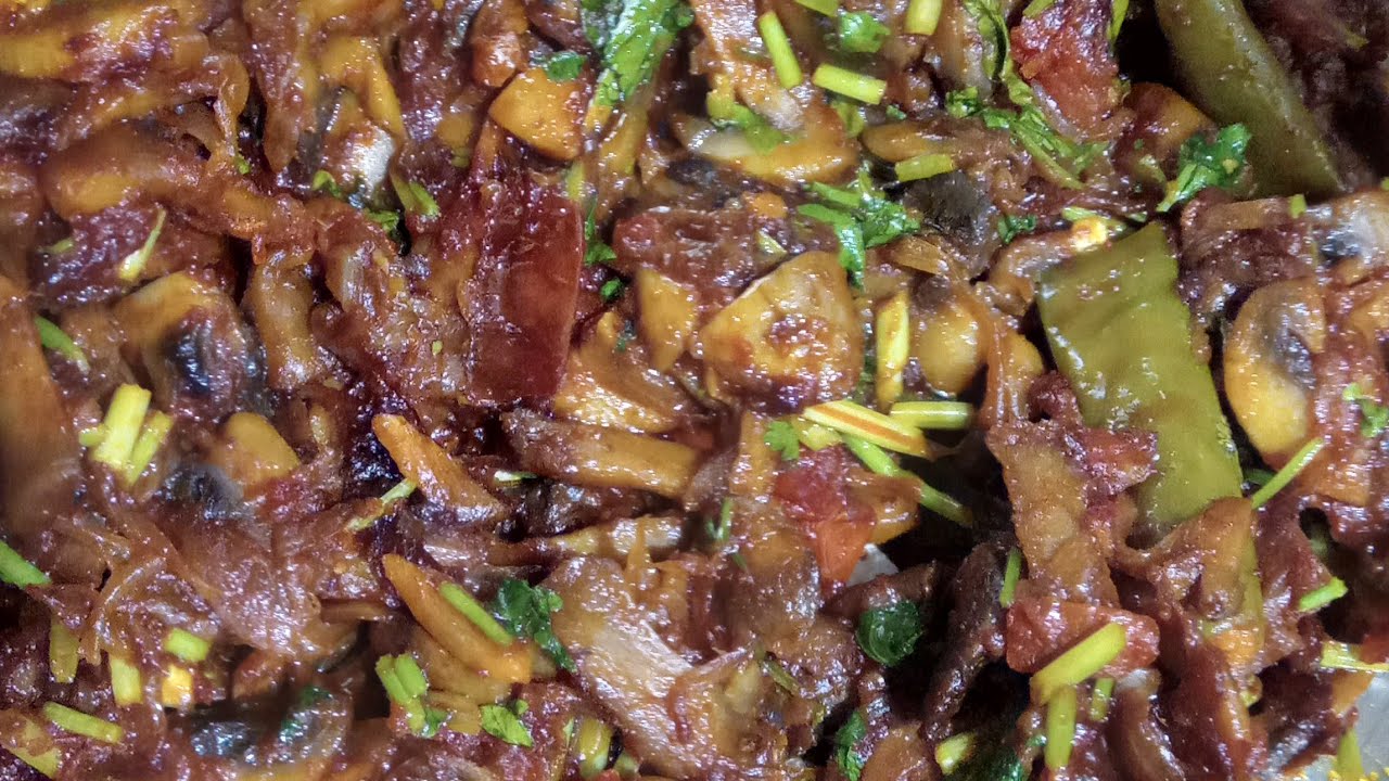 Mushroom Curry with Rice/Chapati || Quick & Easy Lunch/Dinner Recipe 🍛 