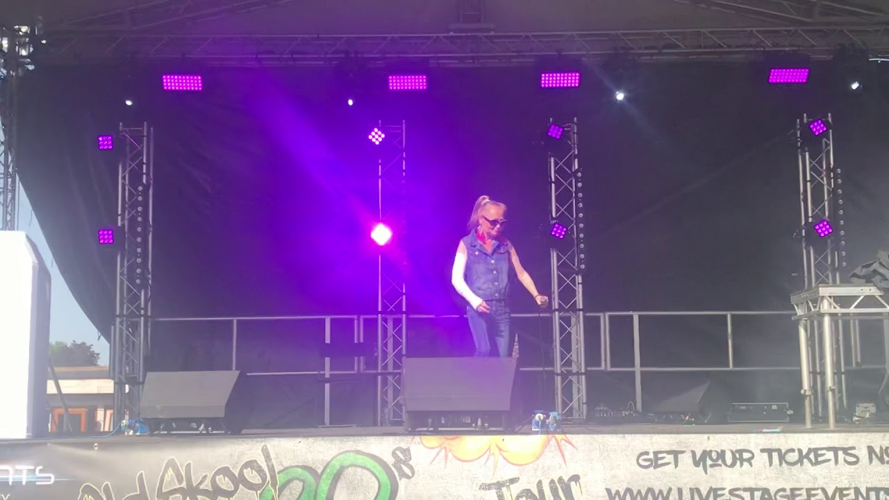 Sonia - Better The Devil You Know Live 2019