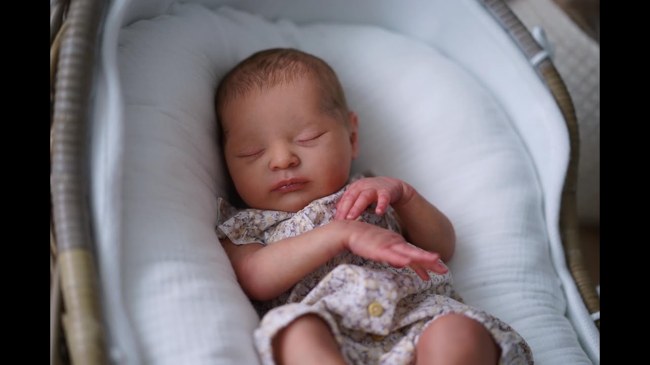 Laura by Bonnie Brown reborned by Alexa Calvo