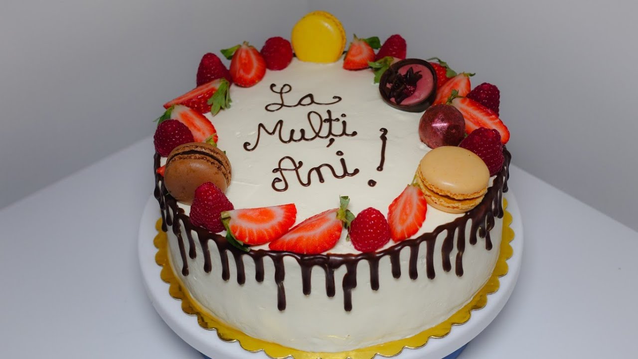 Tort cu multe fructe și crema de mascarpone