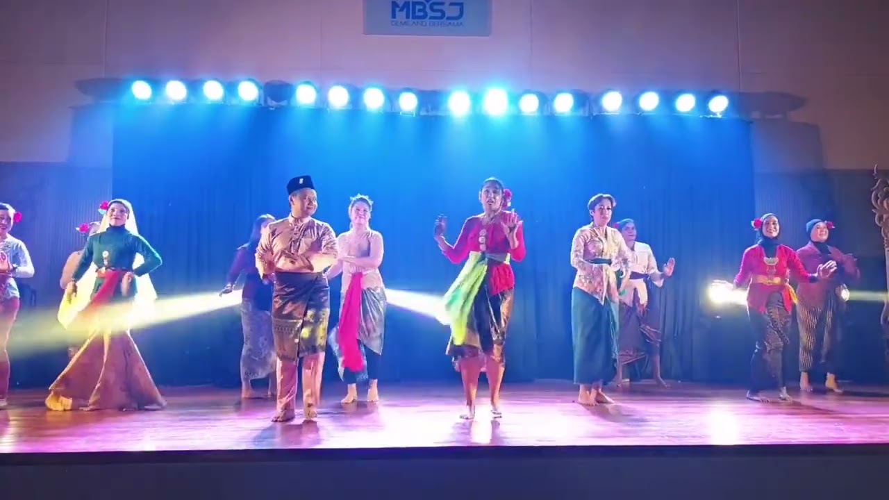 Joget Gadis Melayu by Syura | Nat's Nation