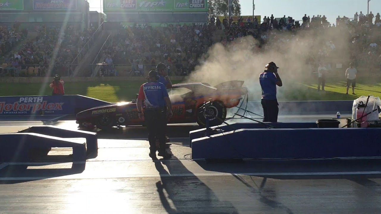 Andrew Katavatis over Matt Able at Perth Motorplex 04/01/20