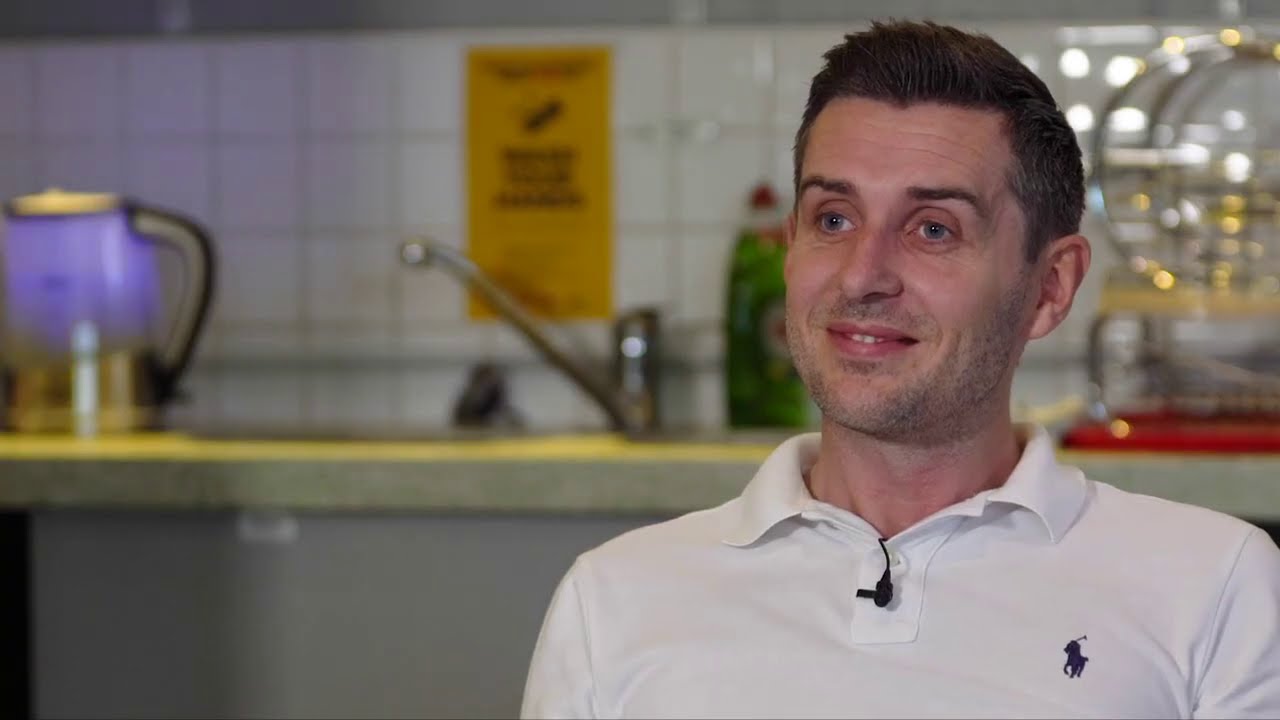 Mark SELBY vs THE KETTLE!