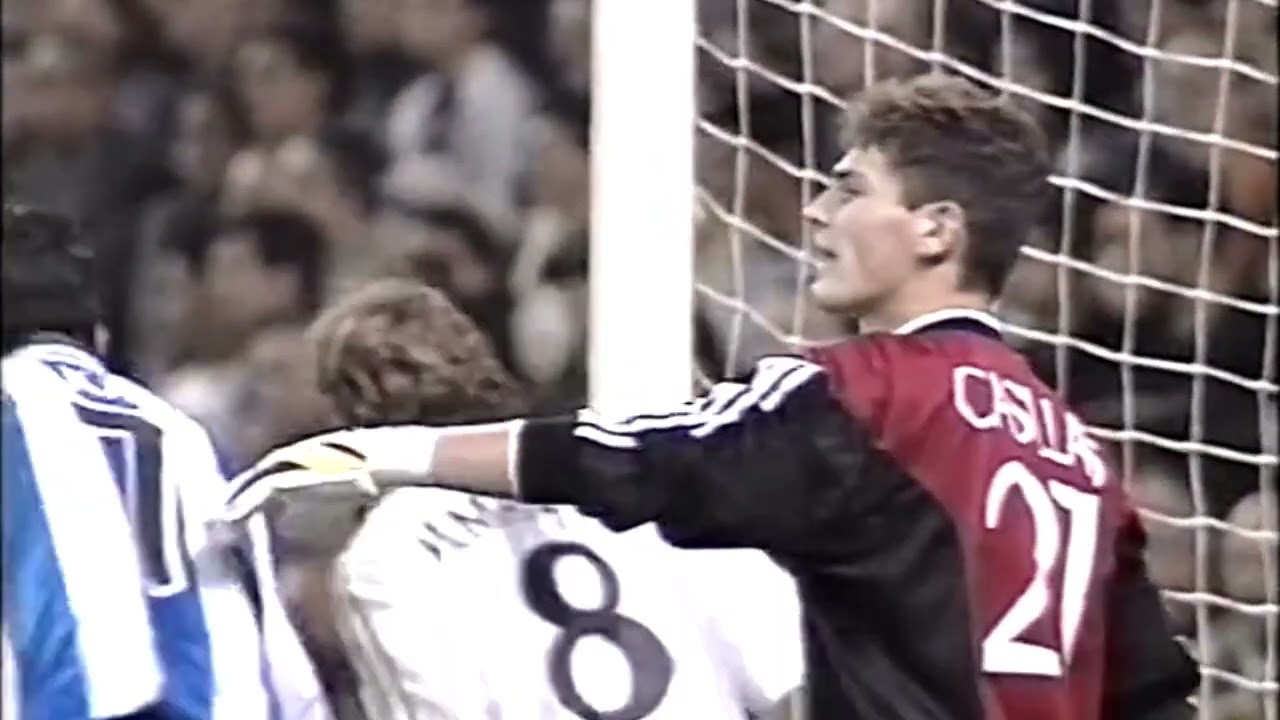 Iker Casillas Vs Deportivo La Coruña (Home) 1999/00