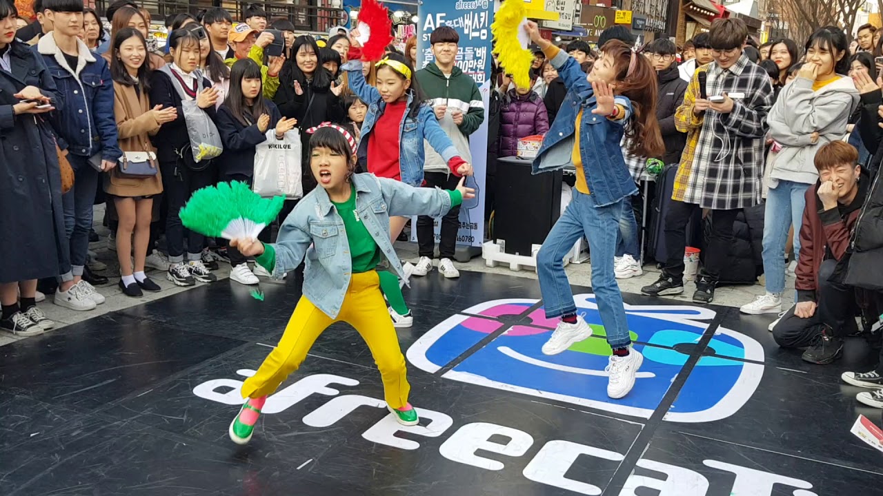 180310 셀럽파이브 - 춤추는 곰돌 홍대 버스킹 직캠ㅣCeleb Five - AF STARZ Hong-dae busking fancam