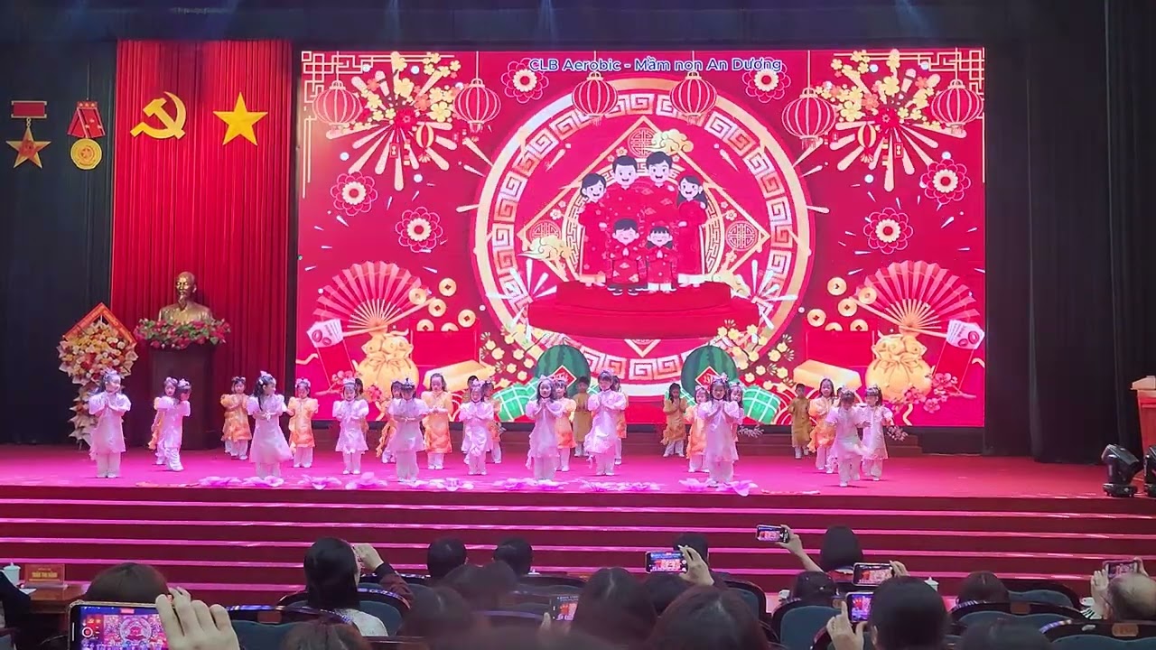 Liên khúc Tết mầm non