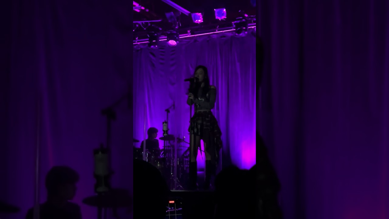 Julia Wu 吳卓源 - If Only You Live in Taipei Legacy