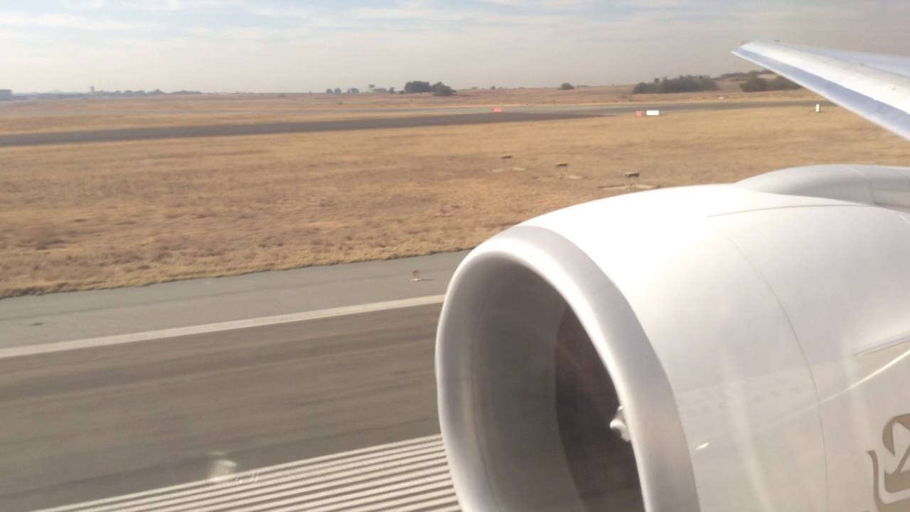Emirates 777-300ER Takeoff JNB | LOUD GE90 Engine Sounds