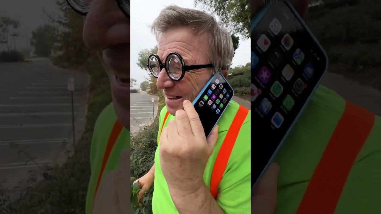 Hello! Can you hear me? #funny #shorts #comedy #ronniesfamilyshow