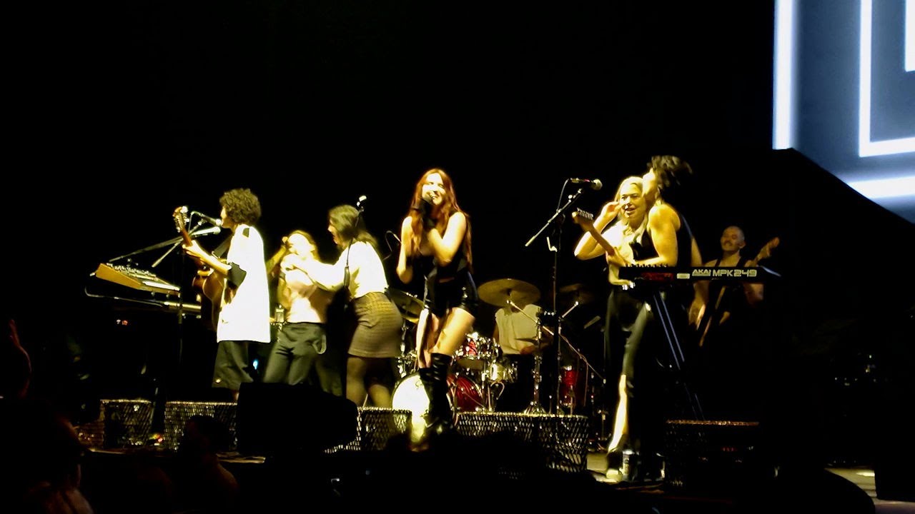 MUNA - Silk Chiffon (ft. boygenius) - Live at Verti Music Hall, Berlin, Aug. 15, 2023
