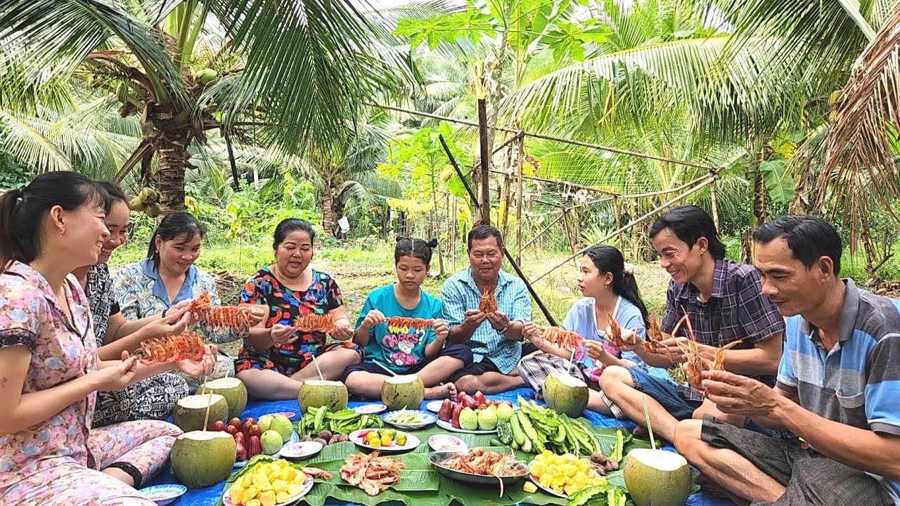 Một Ngày Thật Thú Vị Khi Cả Gia Đình Cùng Nhau Ra Vườn Cắm Trại | TKQ  & Family T1695