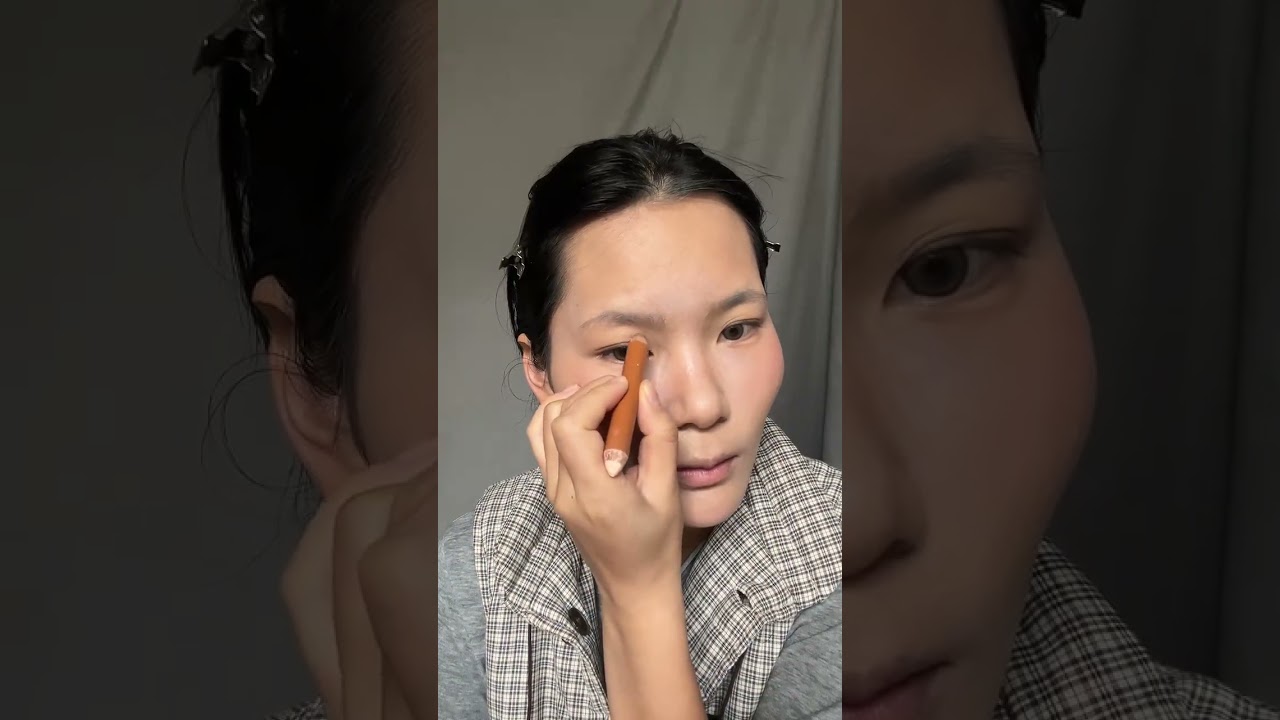 Master the Diamond Face Makeup in 3 Easy Steps