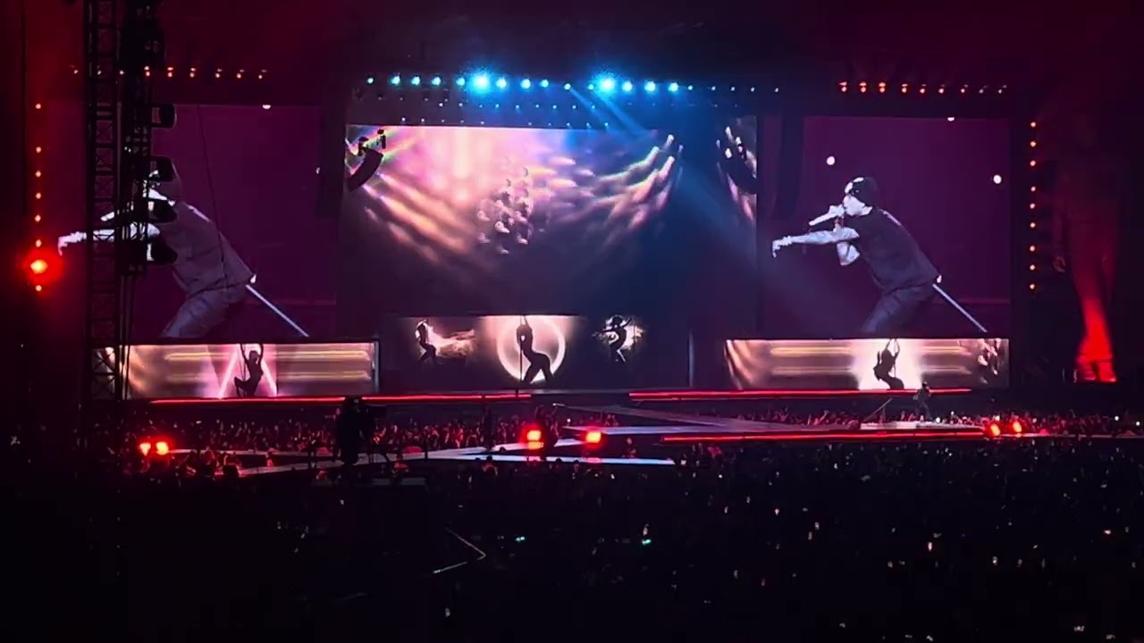 STRIP - Chris Brown - Breezy Bowl - Live Las Vegas