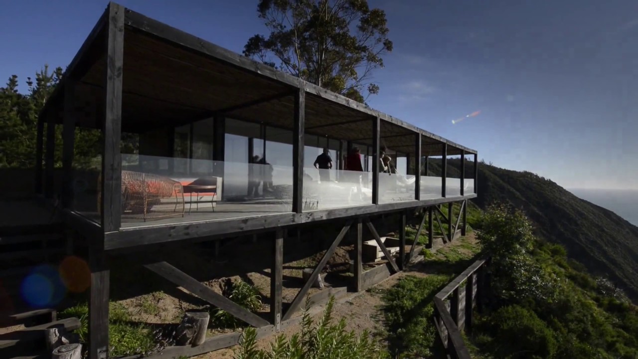 A delightful oceanfront home in Chile. Designed by WMR Arquitectos.