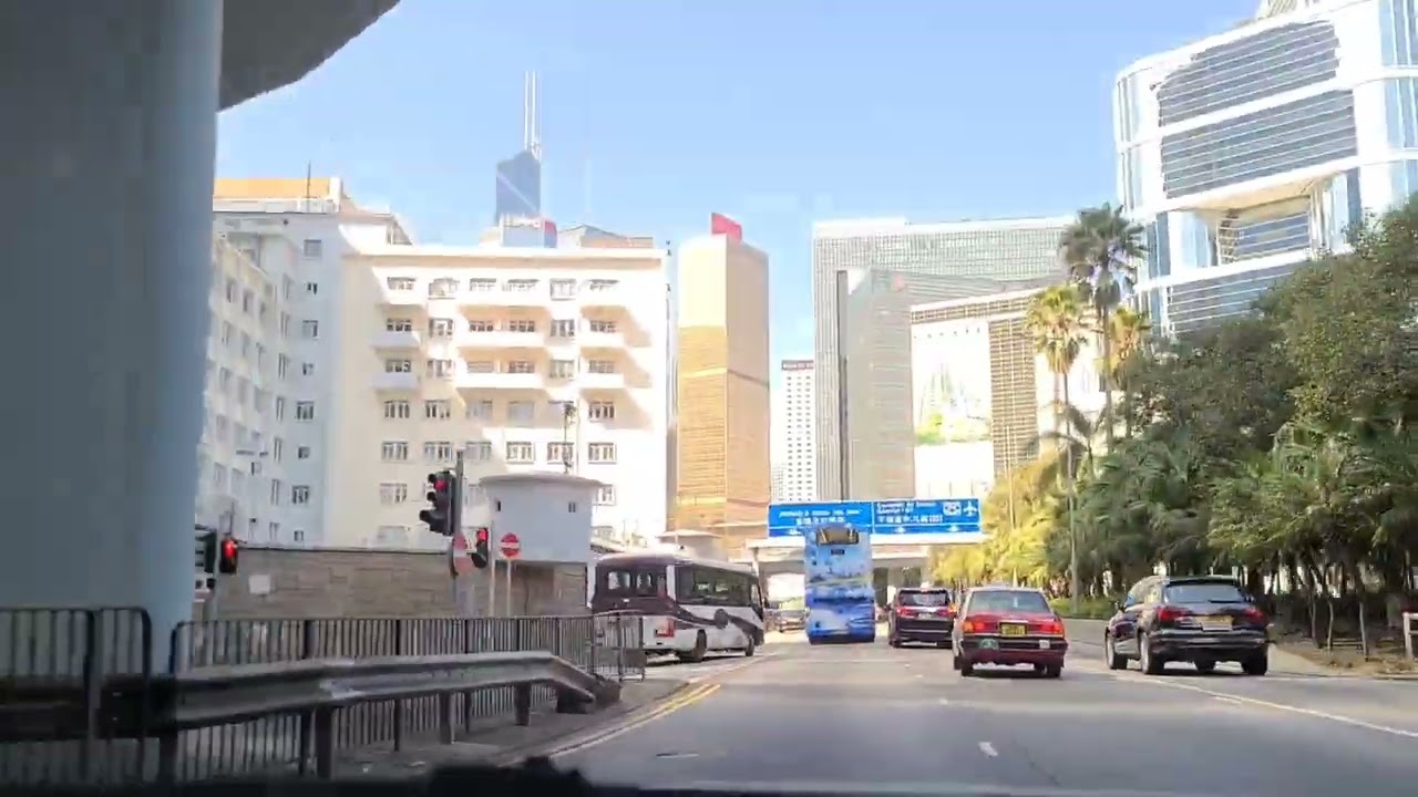 紅磡海底隧道往金鐘太古廣場停車場。