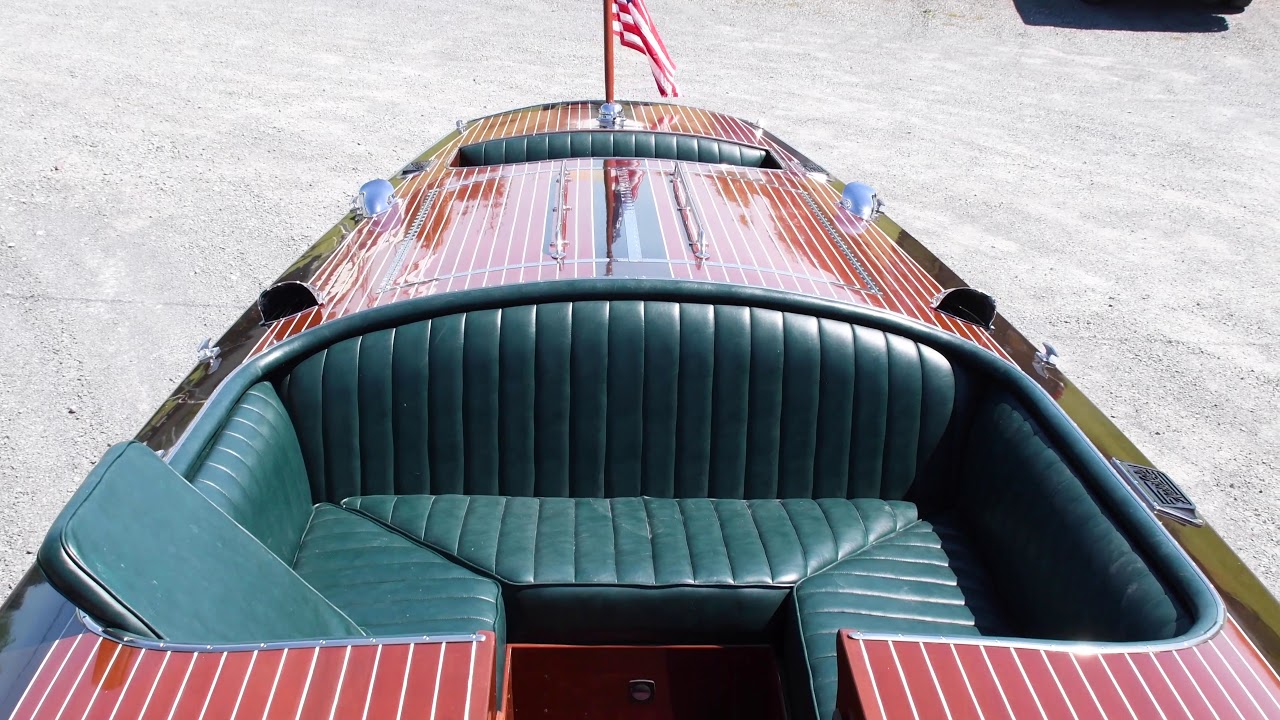 1999 28ft Hacker Craft Triple Cockpit