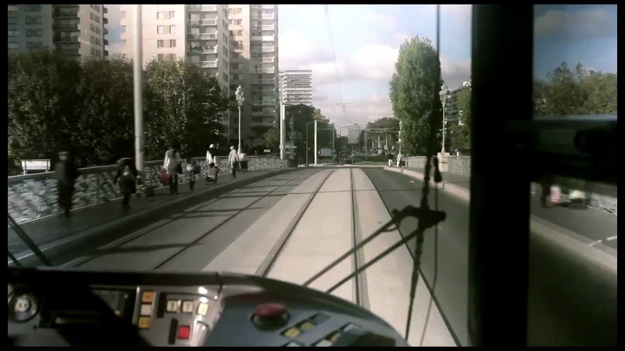 Prolongement du tramway T1 de Saint-Denis à Asnières-Gennevilliers-Les Courtilles.