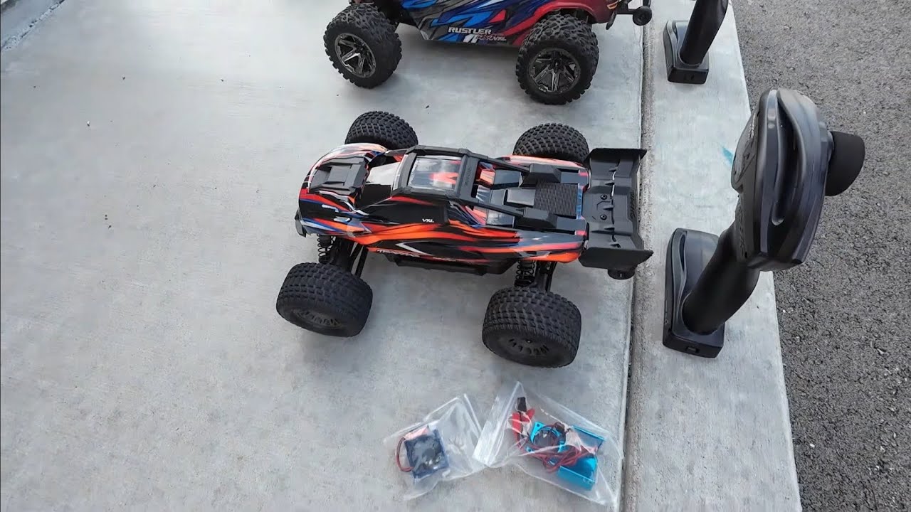 Вентиляторы охлаждения Traxxas Mini XRT до и после проверки, а также измерение температуры по ход...