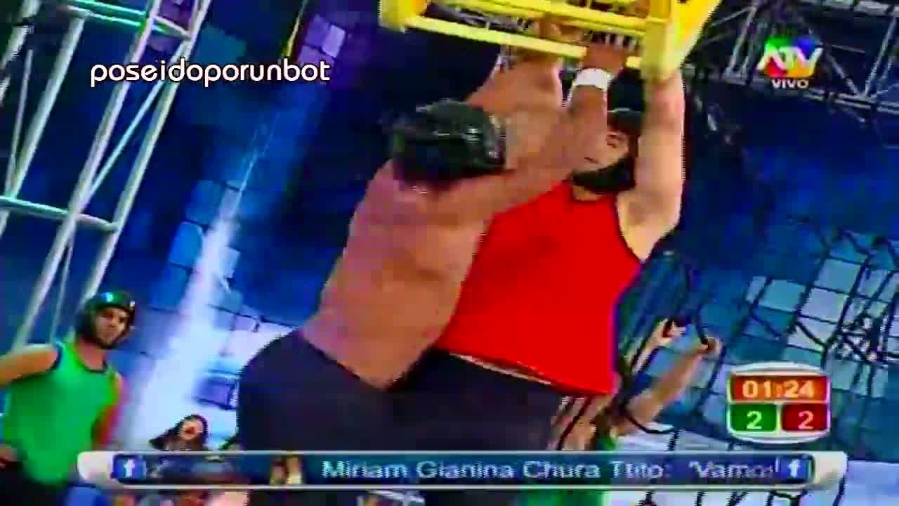 COMBATE: Christian y la Pantera Zegarra pelean. Pelea entre la Pantera y Christian 11/01/13
