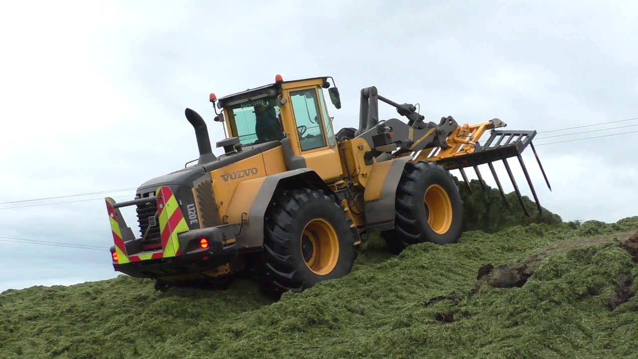 Silage 2020 ~ Volvo L120E