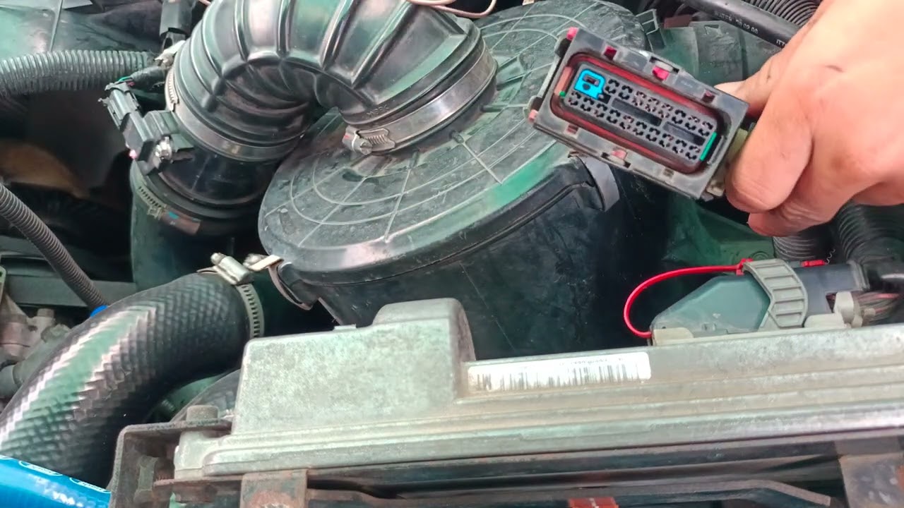 ISUZU D-MAXวิธีเช็คต่ำแหน่งปลั๊กเซ็นเซอร์และต่ำแหน่งพิน(Pin)ตรงเสียบกล่องECUในกรณีไฟไม่มา