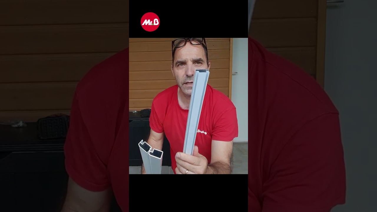 Installer une moustiquaire de porte.