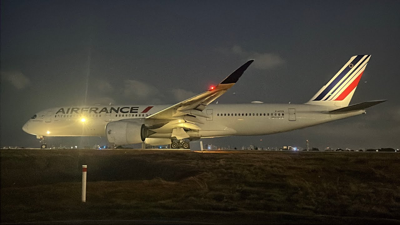 Taxi e decolagem do A350 da Air France