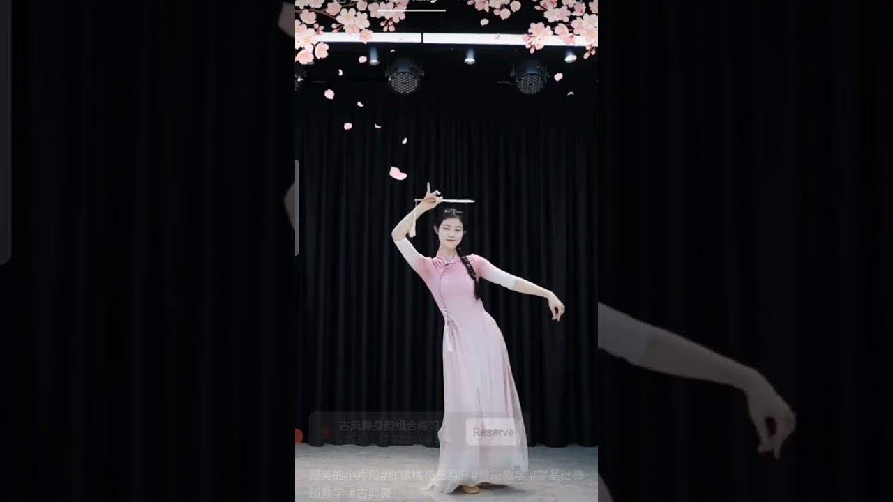 团扇古典舞《你像三月桃花开》小舞蹈 #小仙女老师