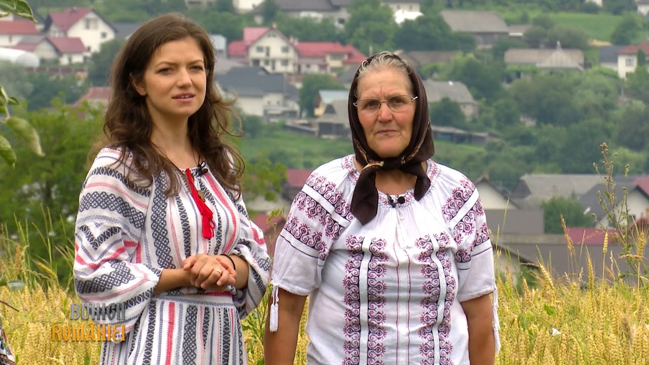Bunica Anastasia, din satul Cajvana, jud. Suceava ne primește în gospodăria sa plină de bunătăți