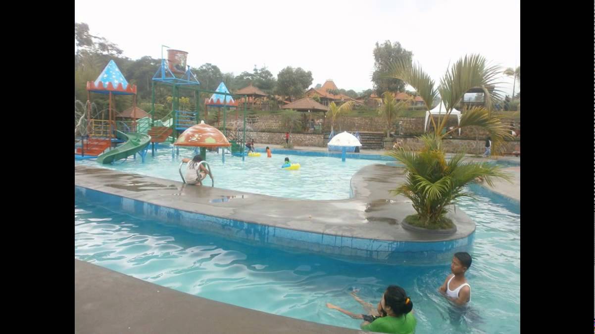 Alfi Tour The Mountain Water Park - Cigugur, Kuningan