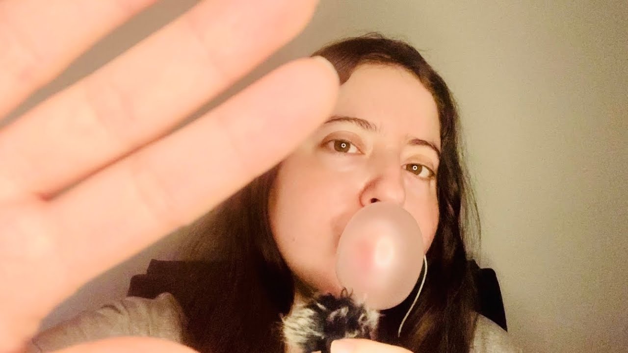 ASMR Chewing Gum and Hand Movements (no talking)