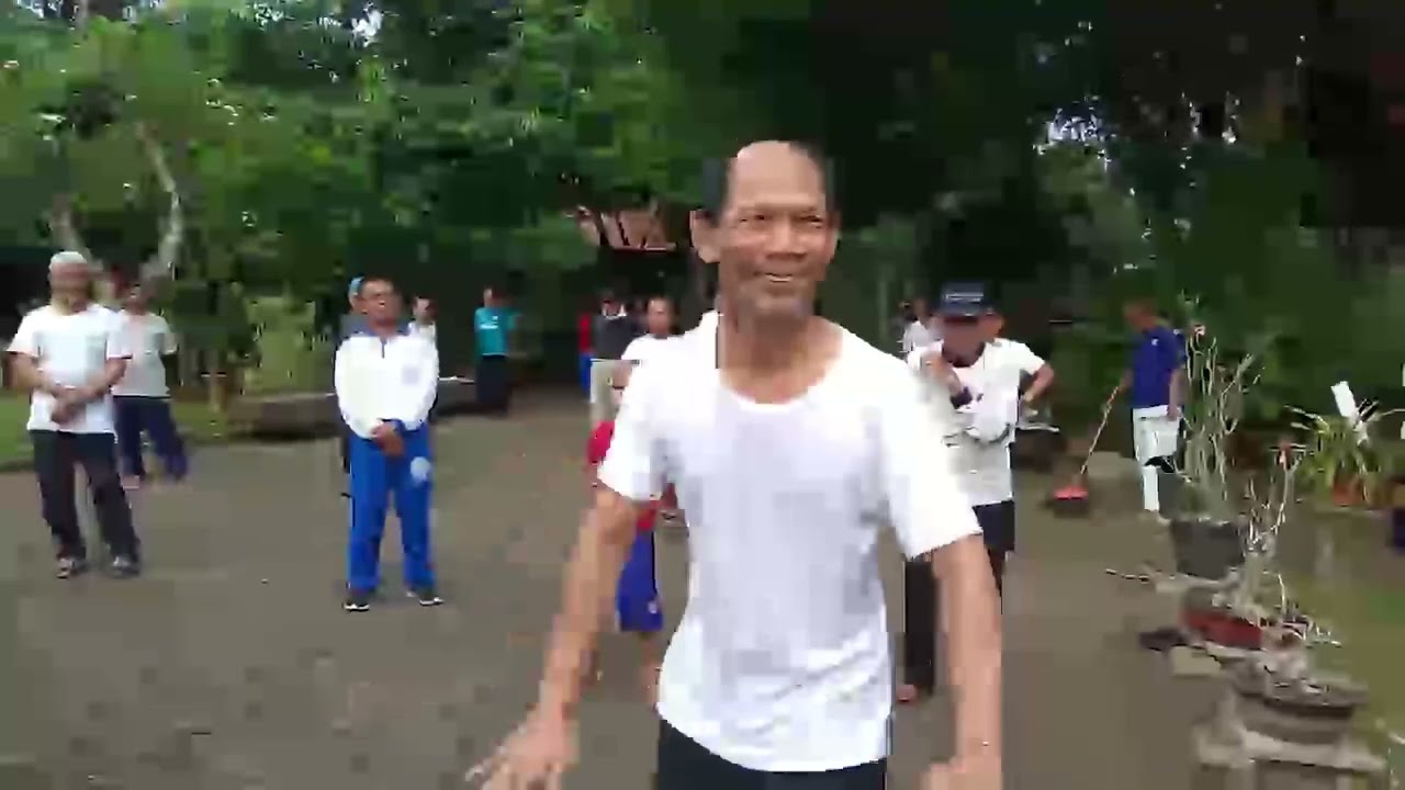 bpk. Ichsanuddin Noorsy ikut 1th, terapi Ling Tien Kung