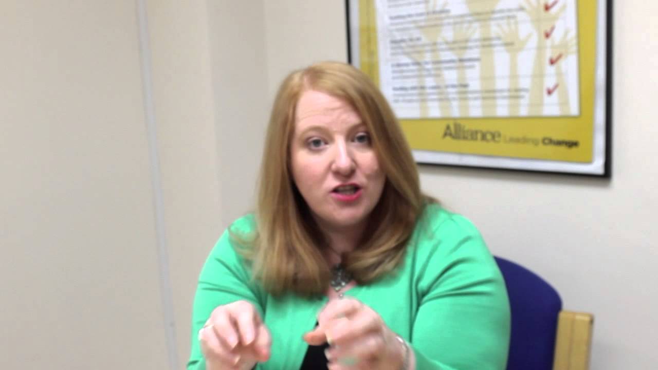 Naomi Long reading out mean tweets