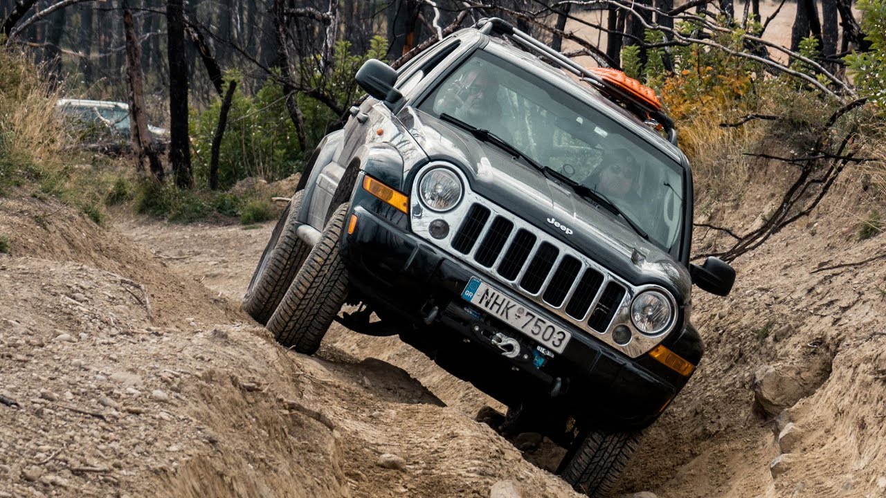 FJ CRUISER - OffRoad Trail in Parnitha mountain - 4X4 Από Κρυονέρι στην Πάρνηθα, πάμε  δυνατά!!