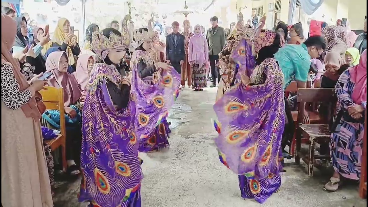 KEREN BANGET...GUYSSS UPACARA ADAT SMP BUDIMULYA BANJARAN THN AJARAN  2021-2022