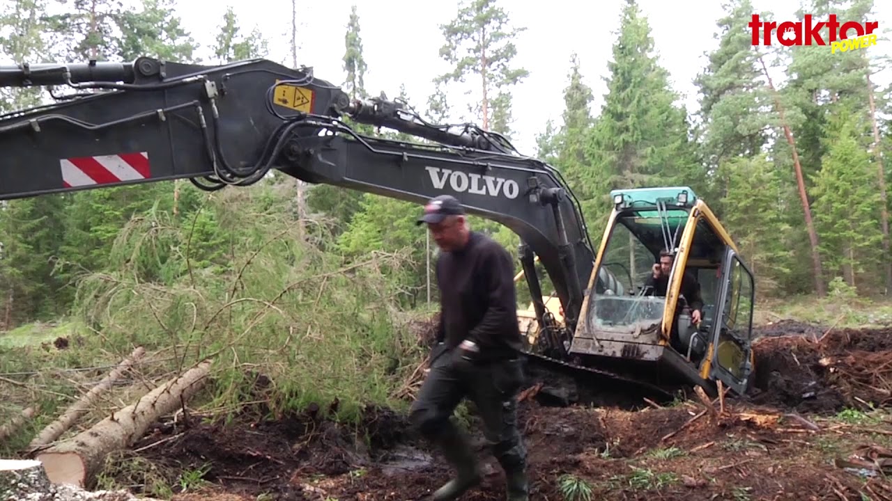 Hjälp, grävaren sitter fast! Bärgning av Volvo EC140