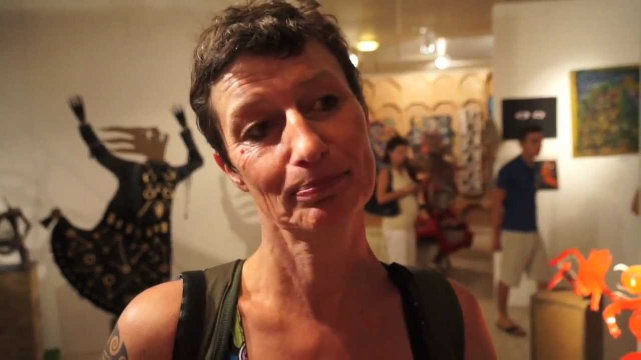 Catherine Ursin présente ses oeuvres au festival d'art singulier d'Aubagne