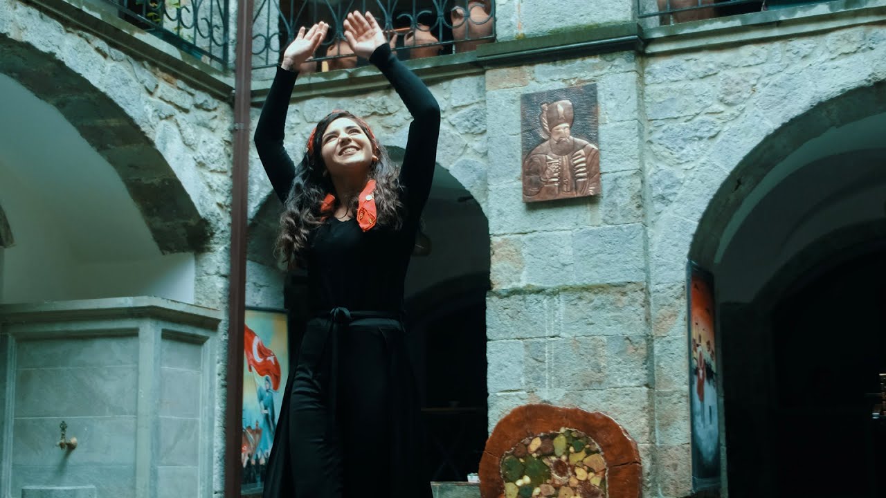 Ceren Ece Öksüz-Mahşer