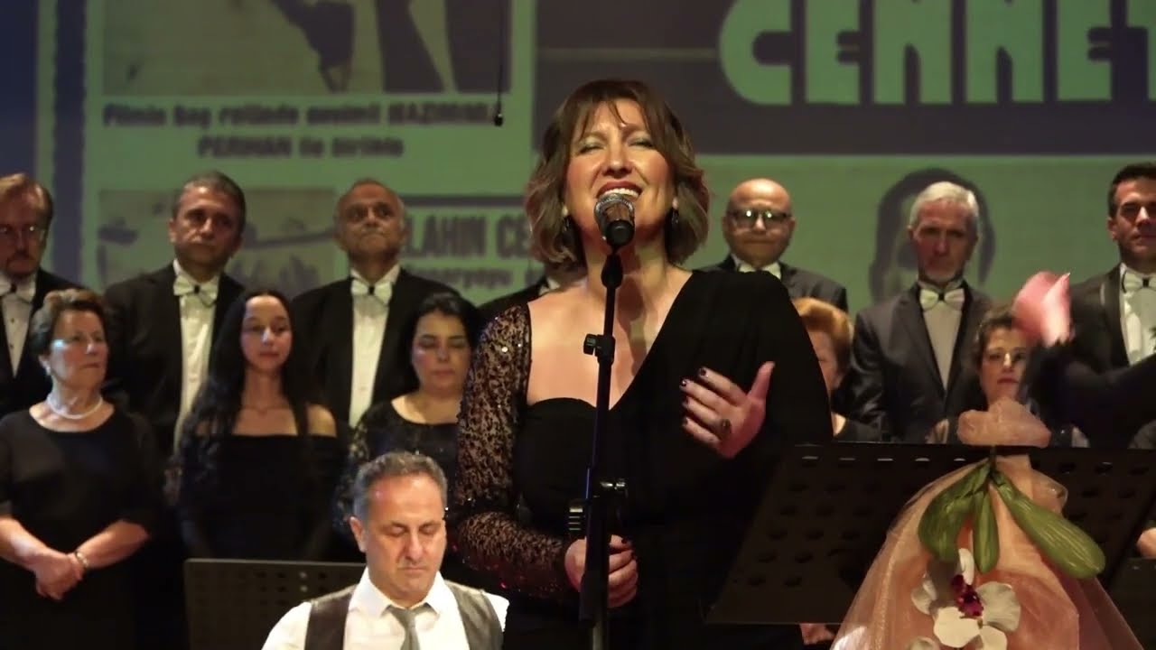 KALPLERDEN DUDAKLARA FUNDA ÇAKAROĞLU