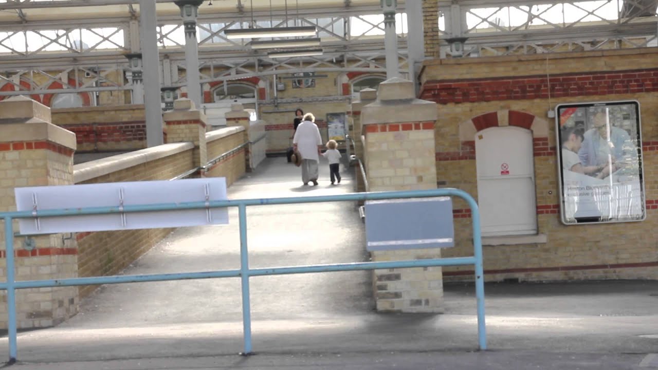 An Hour on Lewes Station