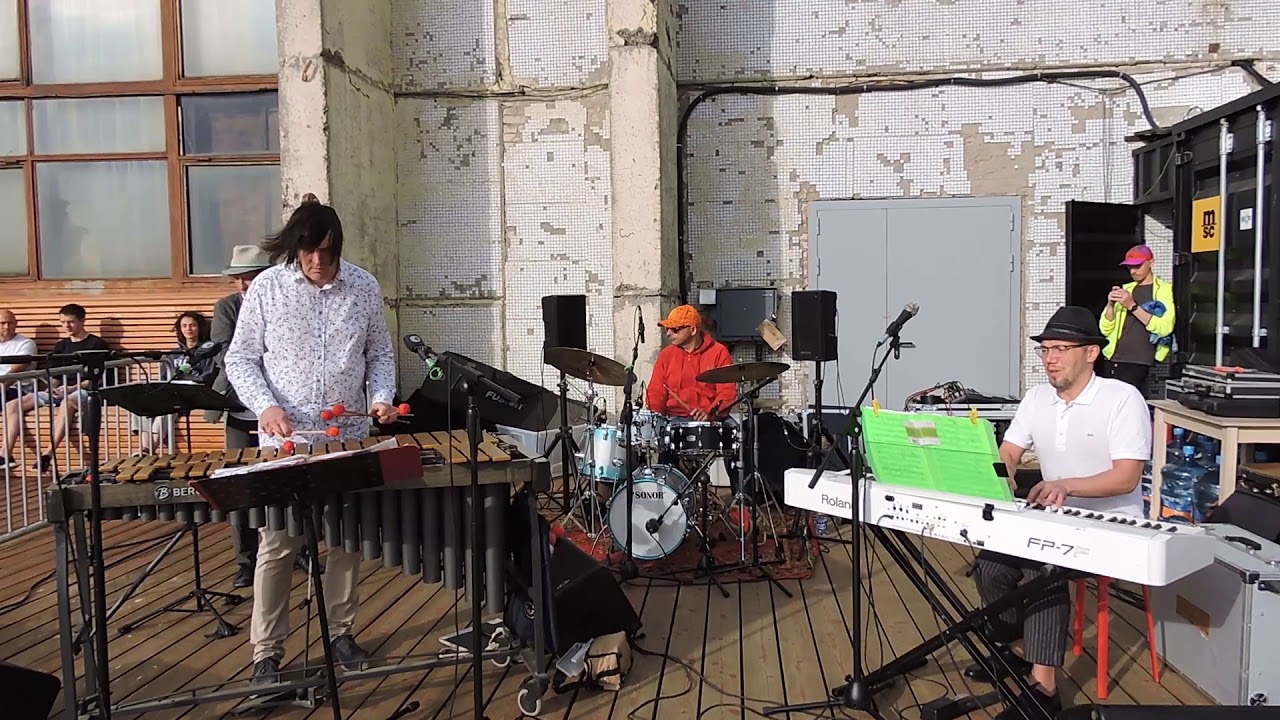 Kalimba. Vibraphone Cool Train Project